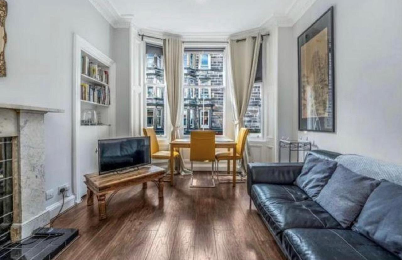 Spacious & Comfortable 3 Bedroom Apartment - Near City Centre - Free Parking Available - Sleeps Up To 5 Guests Edinburg Exteriör bild