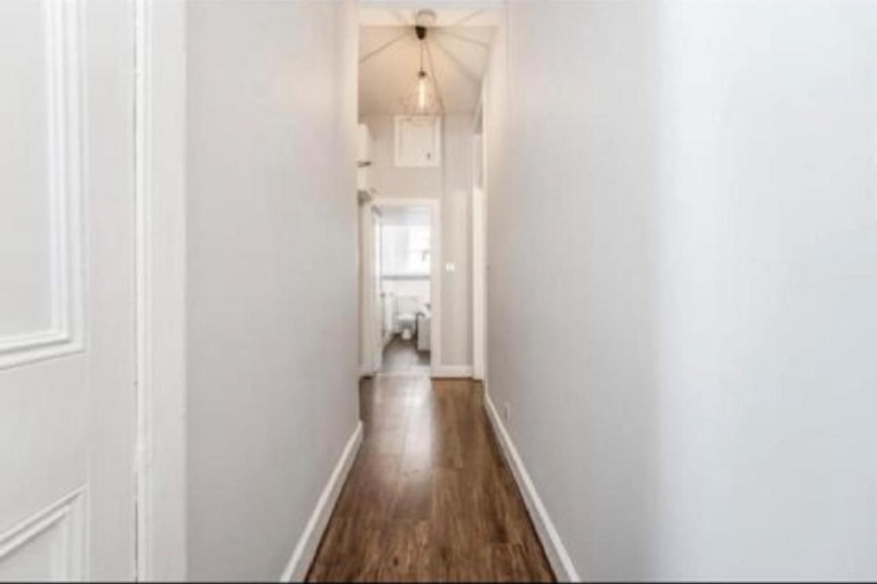 Spacious & Comfortable 3 Bedroom Apartment - Near City Centre - Free Parking Available - Sleeps Up To 5 Guests Edinburg Exteriör bild